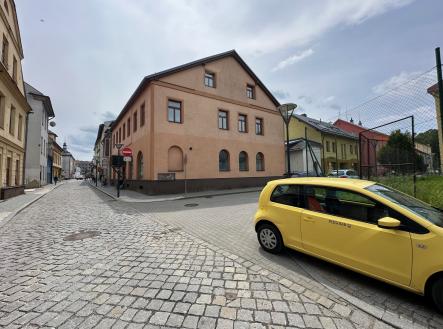 Prodej - dům/vila, 750 m²