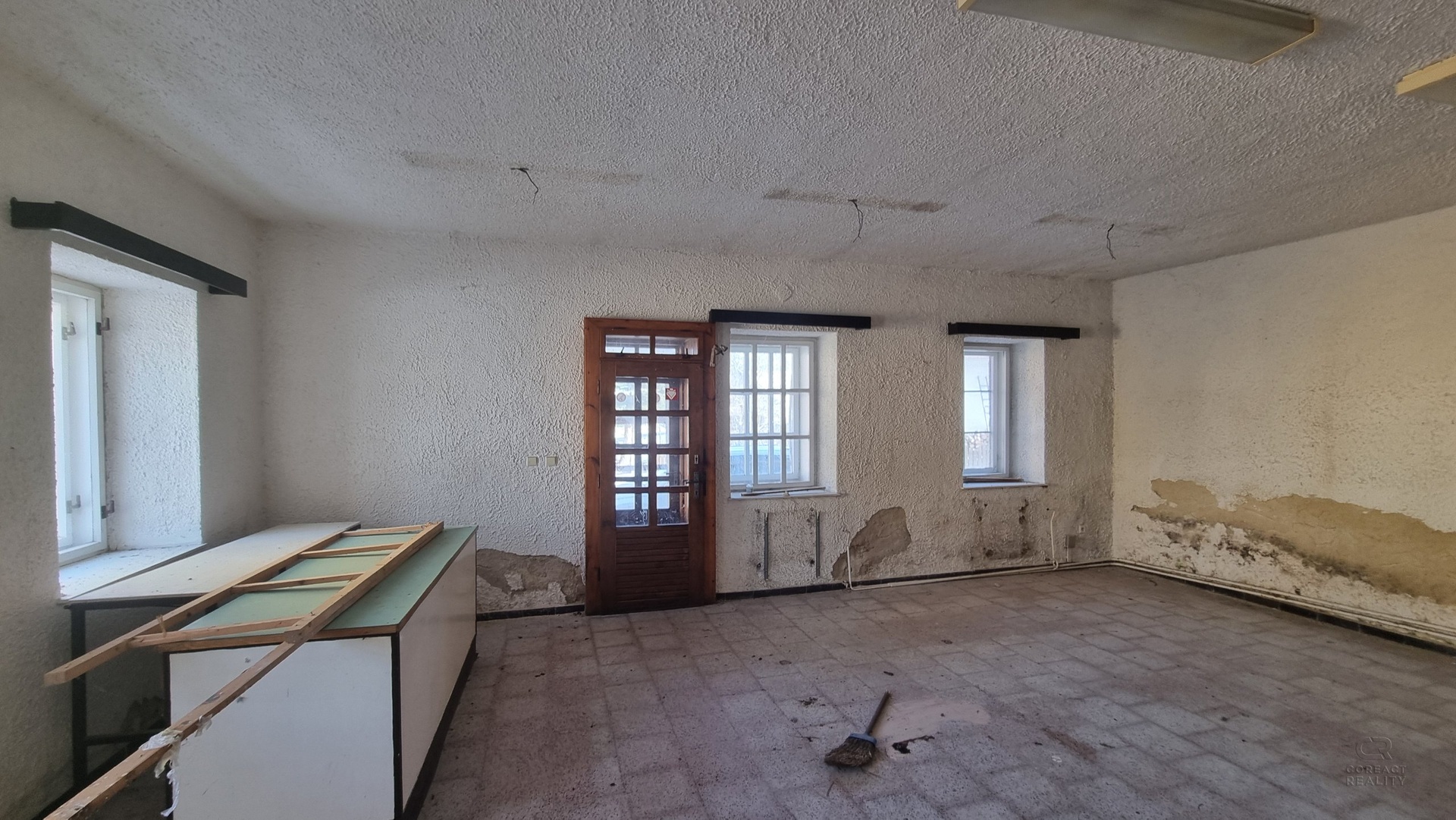 dum na byty interier 01