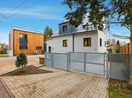 Prodej bytu, 3+kk, 94 m²