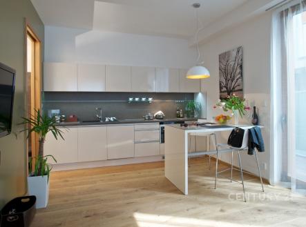 Pronájem bytu, garsoniéra, 60 m²