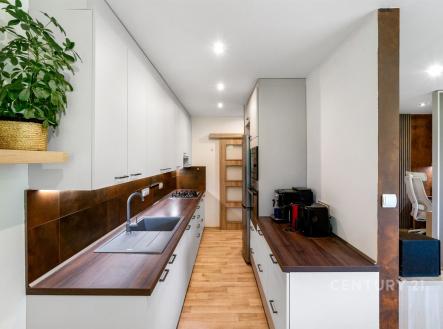 Prodej bytu, 3+kk, 81 m²