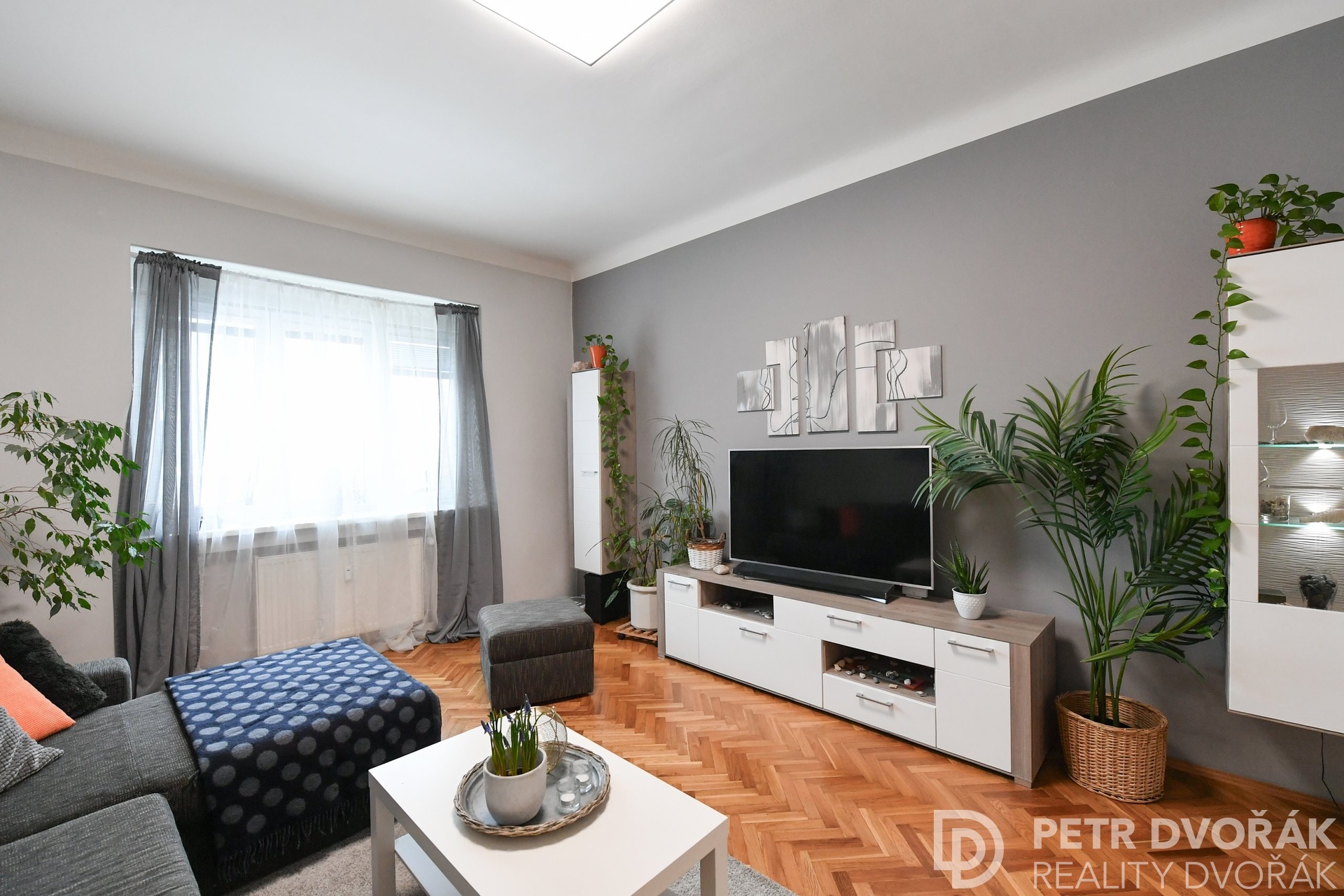 PEG_8956