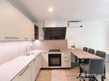 Pronájem bytu, 2+kk, 46 m²