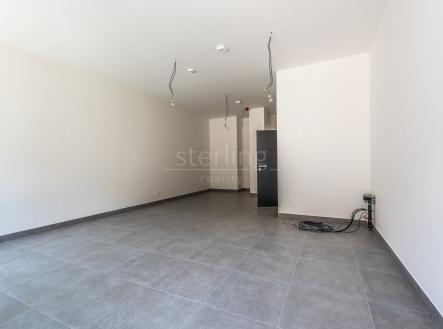 Pronájem - obchodní prostor, 48 m²