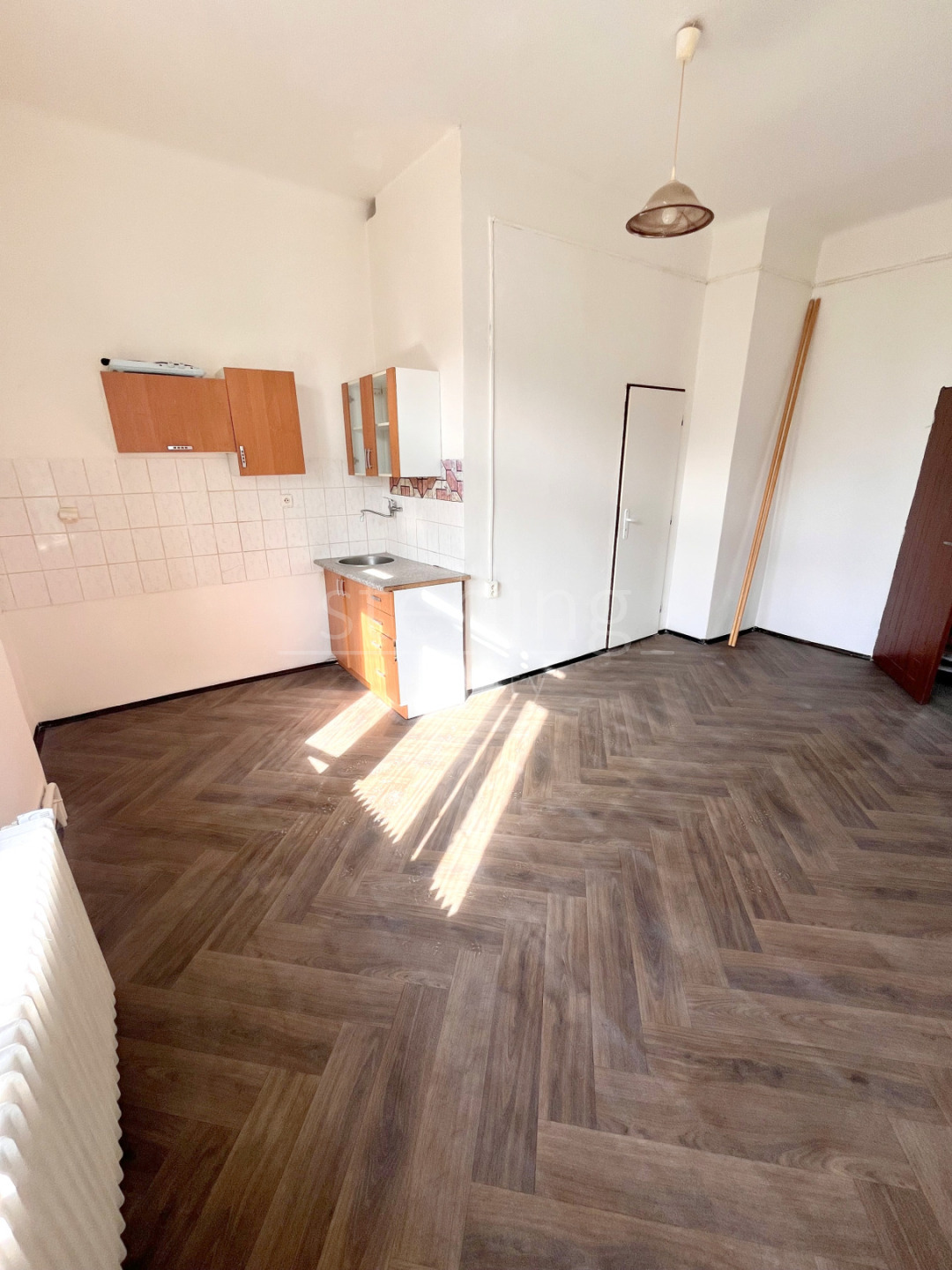 Pronájem bytu 1+kk, 30 m2, Kladno, ul. Amálská, 3.NP, cihla, 