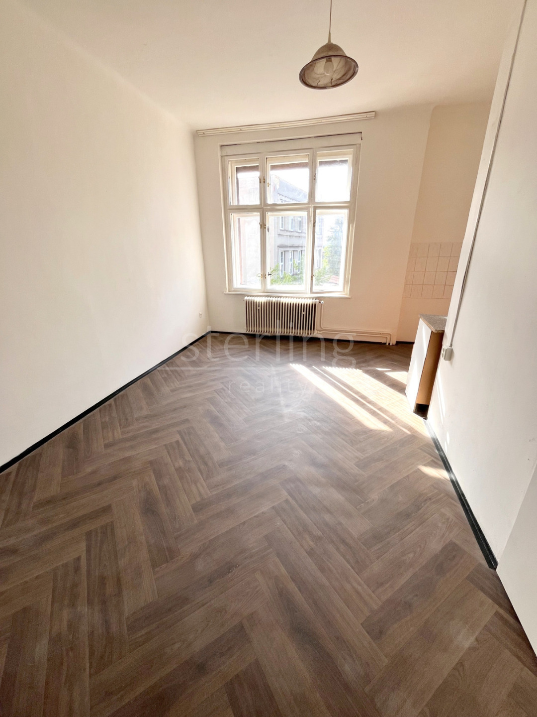 Pronájem bytu 1+kk, 22 m2, Kladno, ul. Amálská, 3.NP, cihla, 