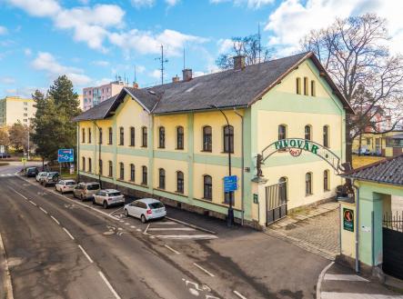 Pronájem kanceláře, 150 m²