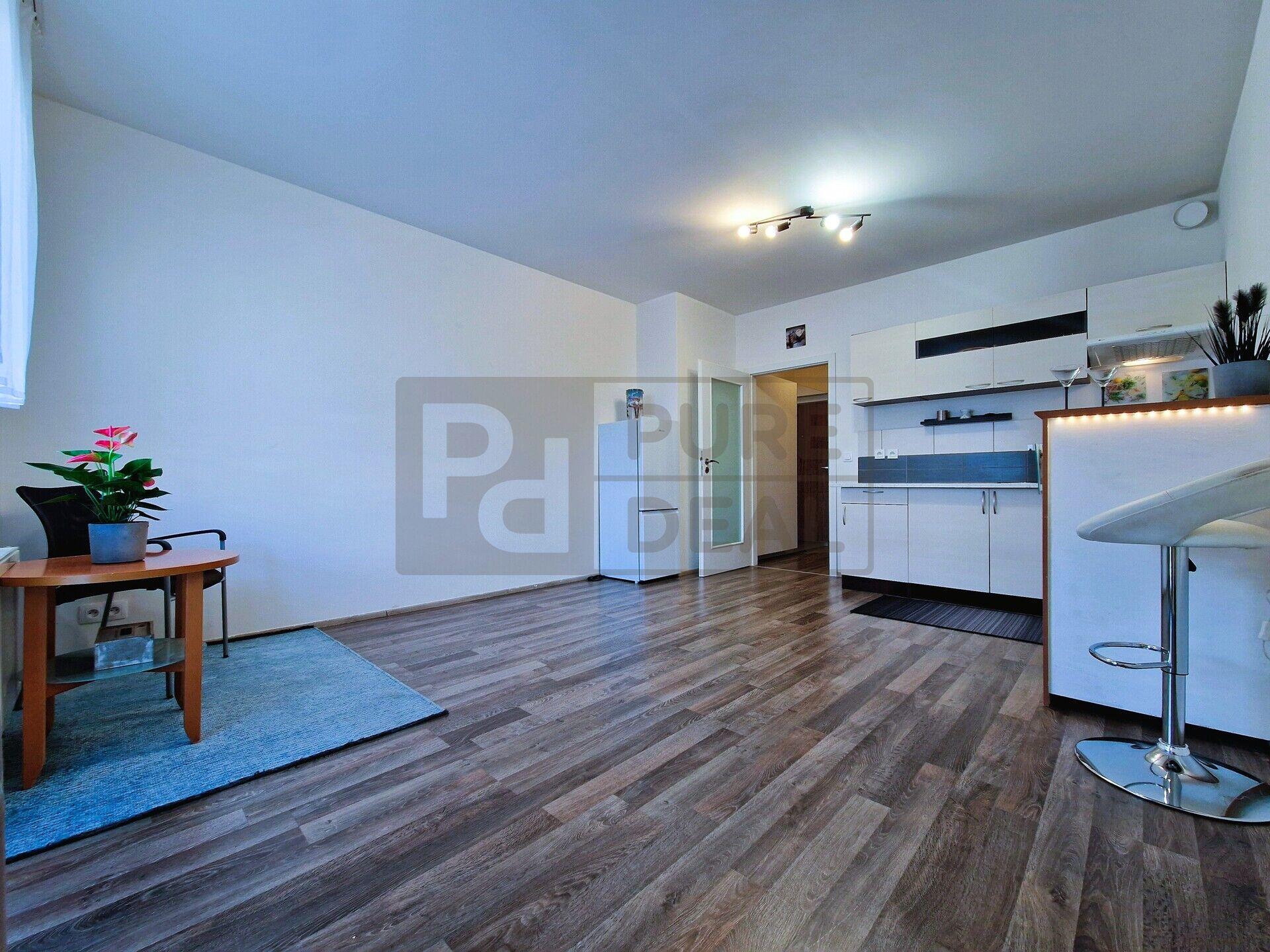 Prodej bytu 1+kk 29m2 + 4m2 balkon, + 3m2 sklep v Praze Uhříněvsi, novostavba 2015