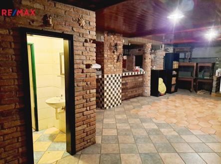 Prodej - obchodní prostor, 99 m²