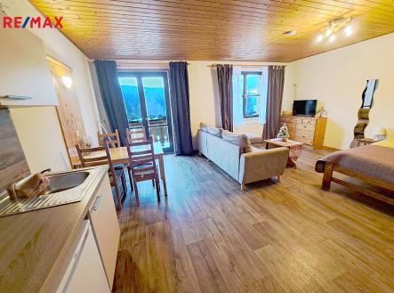 Pronájem bytu, 1+kk, 38 m²