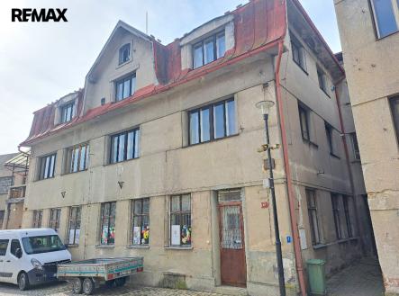 Pronájem skladovací prostor, 185 m²