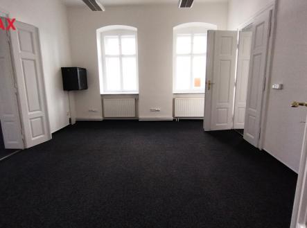 Pronájem kanceláře, 85 m²