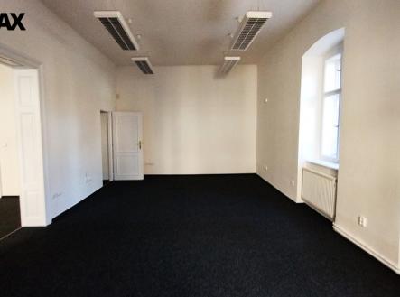 Pronájem kanceláře, 85 m²