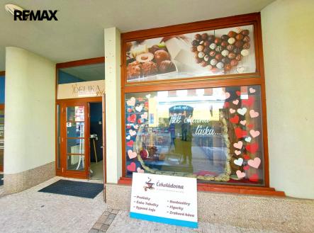 Pronájem obchodní prostor, 90 m²