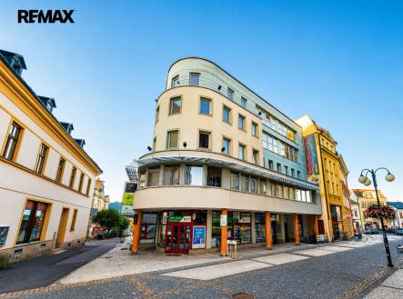 Pronájem obchodní prostory, 90 m²