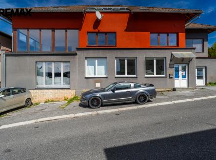 Prodej nájemního domu, 654 m²