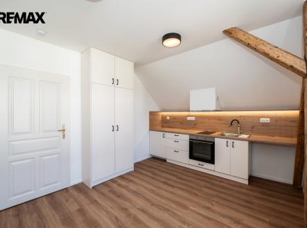 Pronájem bytu, 2+kk, 40 m²