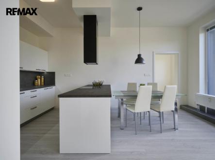 Pronájem bytu, 4+kk, 102 m²