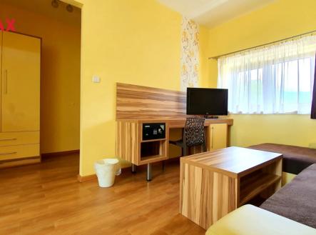 +420 739 604 767 I www.vaclavadamcik.cz I vaclav.adamcik@re-max.cz