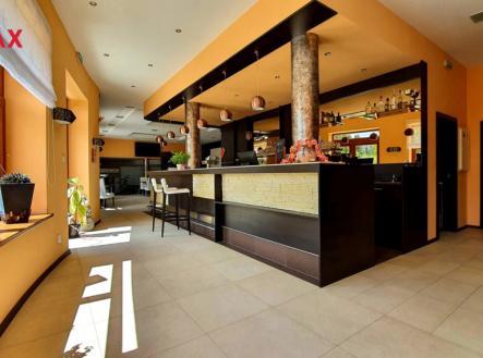 +420 739 604 767 I www.vaclavadamcik.cz I vaclav.adamcik@re-max.cz