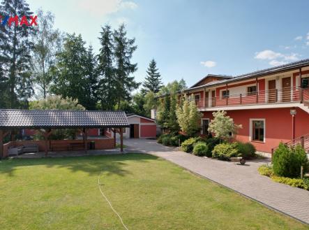  +420 739 604 767 I www.vaclavadamcik.cz I vaclav.adamcik@re-max.cz