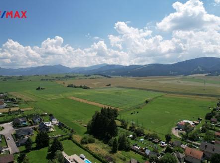  +420 739 604 767 I www.vaclavadamcik.cz I vaclav.adamcik@re-max.cz