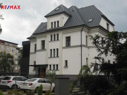 Pronájem kanceláře, 53 m²