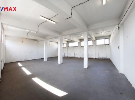 Pronájem skladovací prostor, 133 m²