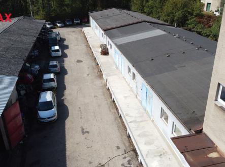 Pronájem skladovací prostor, 100 m²