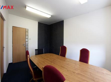 Pronájem kanceláře, 27 m²