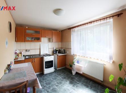 +420 604 191 744 I denisa.myslivcova@re-max.cz