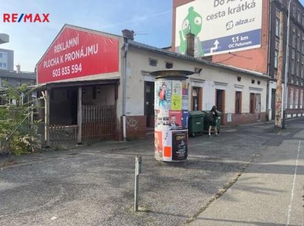 Pronájem obchodní prostor, 215 m²