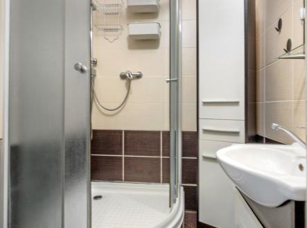 +420 721 415 122  lucie.krechterova@re-max.cz