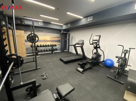 +420 776 335 999, ladislav.urbancik@re-max.cz