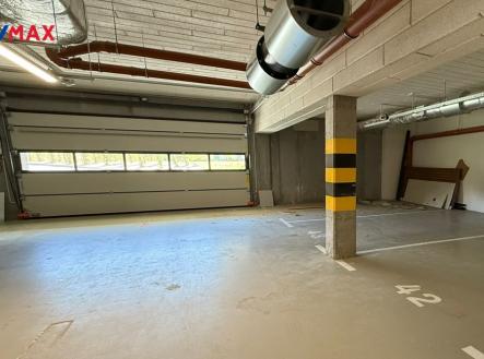 +420 776 335 999, ladislav.urbancik@re-max.cz