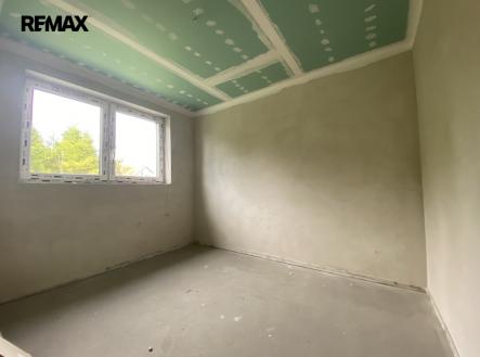 +420 776 335 999, ladislav.urbancik@re-max.cz