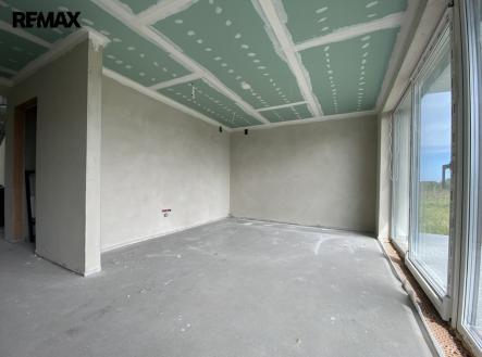 +420 776 335 999, ladislav.urbancik@re-max.cz