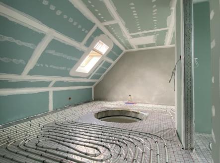 +420 776 335 999, ladislav.urbancik@re-max.cz