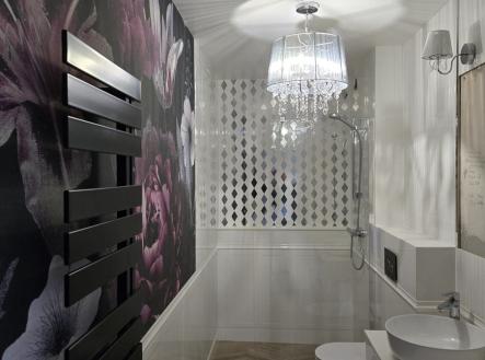 +420 776 335 999, ladislav.urbancik@re-max.cz