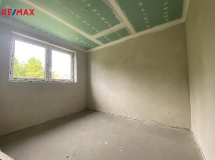 +420 776 335 999, ladislav.urbancik@re-max.cz