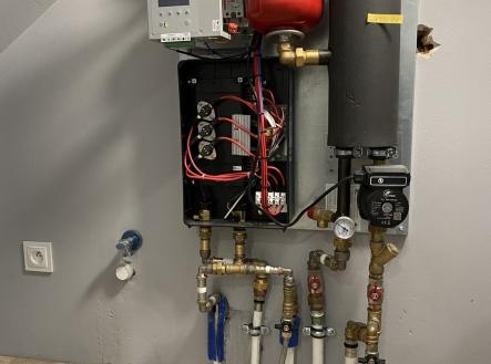 +420 776 335 999, ladislav.urbancik@re-max.cz