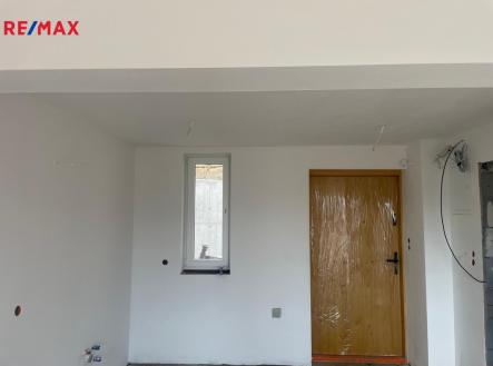 +420 776 335 999, ladislav.urbancik@re-max.cz