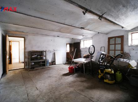 +420 604 191 744 I denisa.myslivcova@re-max.cz