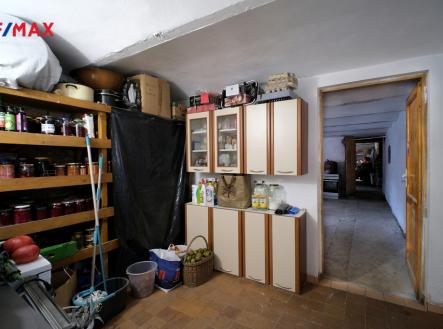 +420 604 191 744 I denisa.myslivcova@re-max.cz