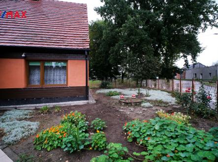 +420 604 191 744 I denisa.myslivcova@re-max.cz