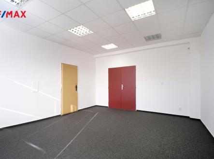 Pronájem kanceláře, 66 m²