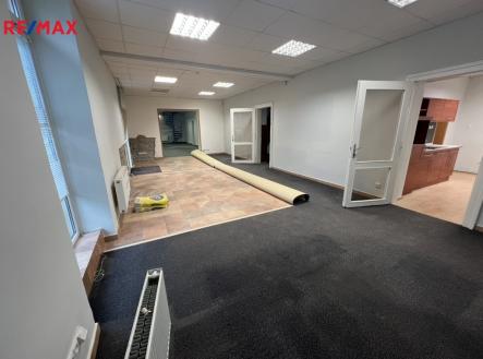 Pronájem kanceláře, 188 m²