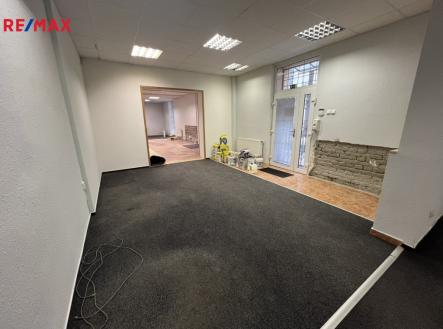 Pronájem kanceláře, 188 m²