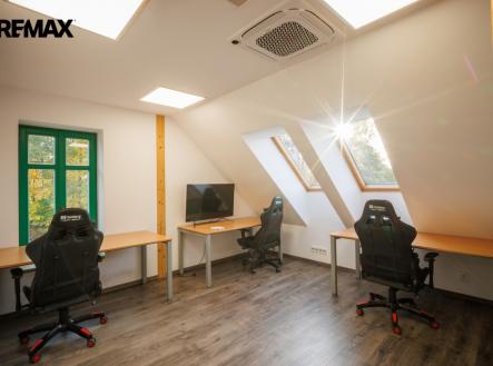 Pronájem kanceláře, 40 m²