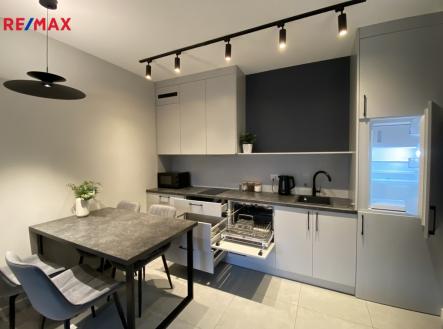 Prodej bytu, 1+kk, 56 m²